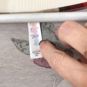 LuLaRoe Tops - Lularoe Lynnae LuLaRoe Tops - Lularoe Lynnae